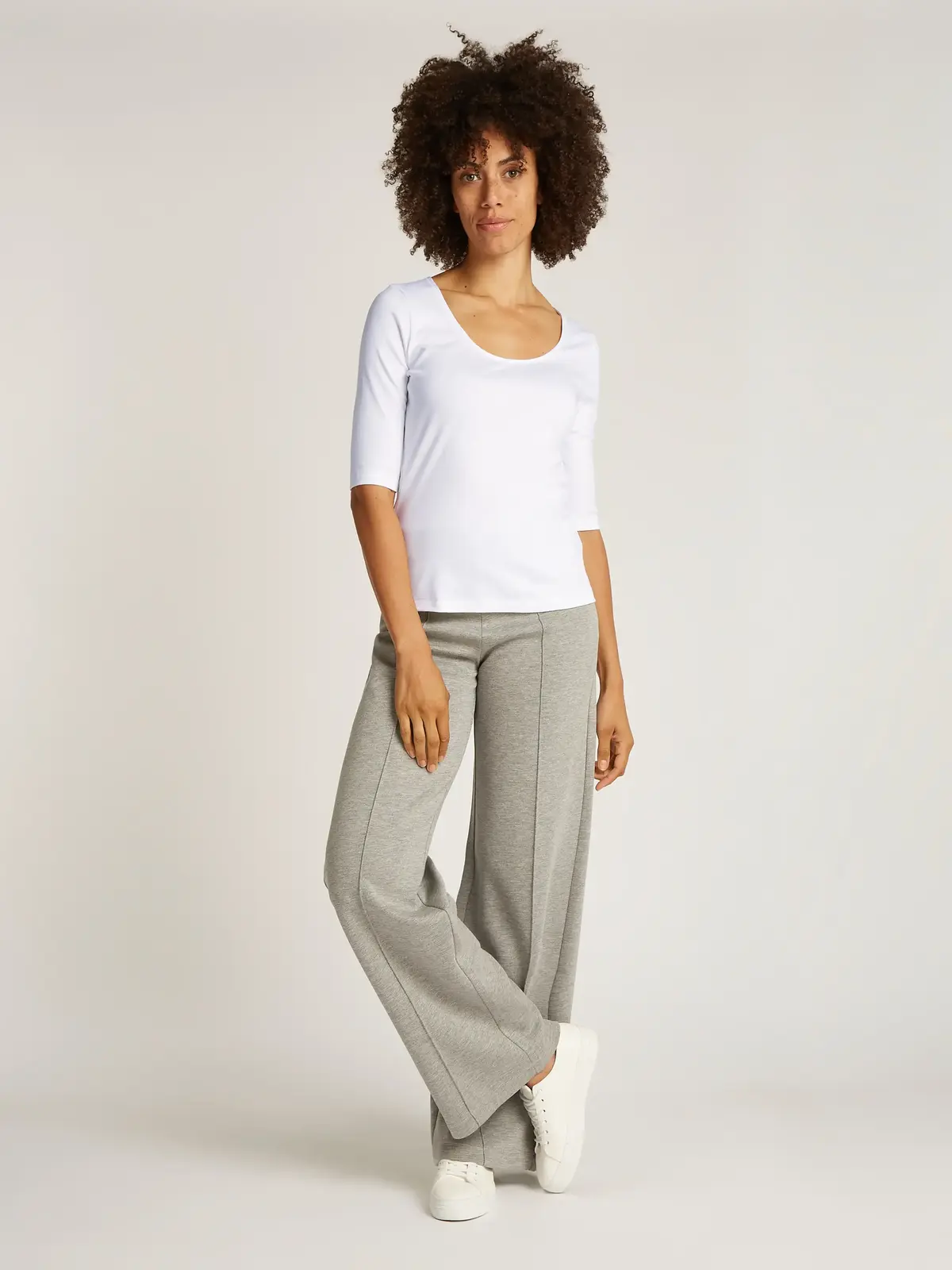 Calvin Klein LIQUID TOUCH SCOOP Beyaz Kadın Tişört