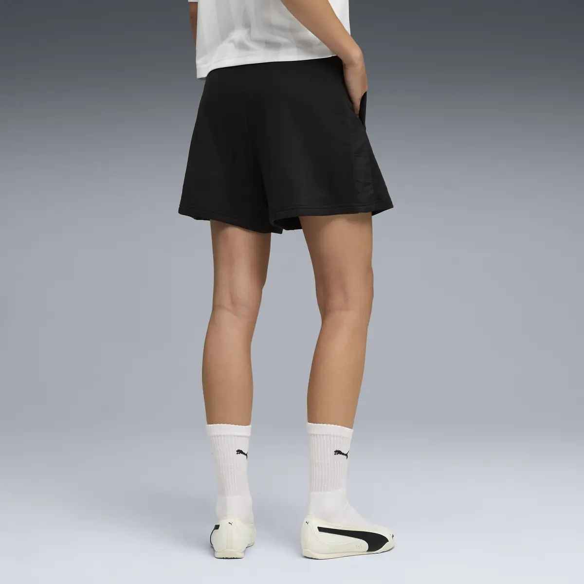 Puma HER High-Waist Shorts Siyah Kadın Şort