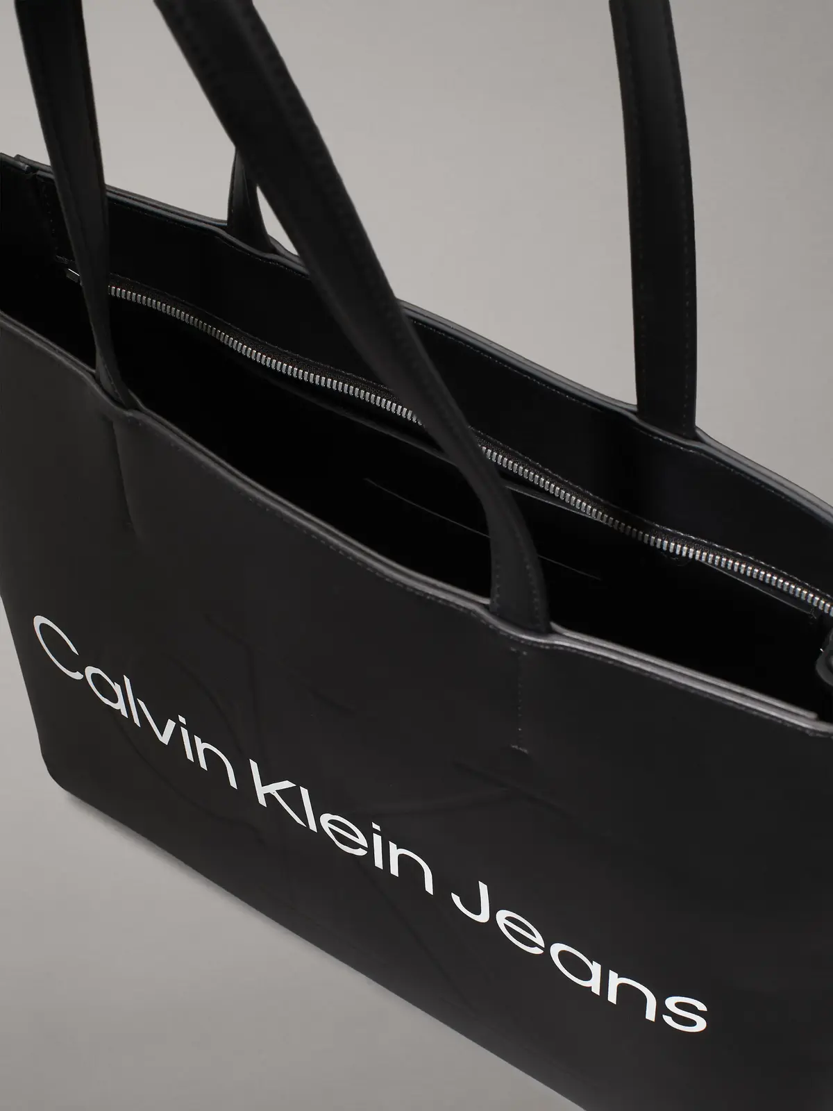 Calvin Klein SHOPPER29 Kadın Siyah Omuz Çanta