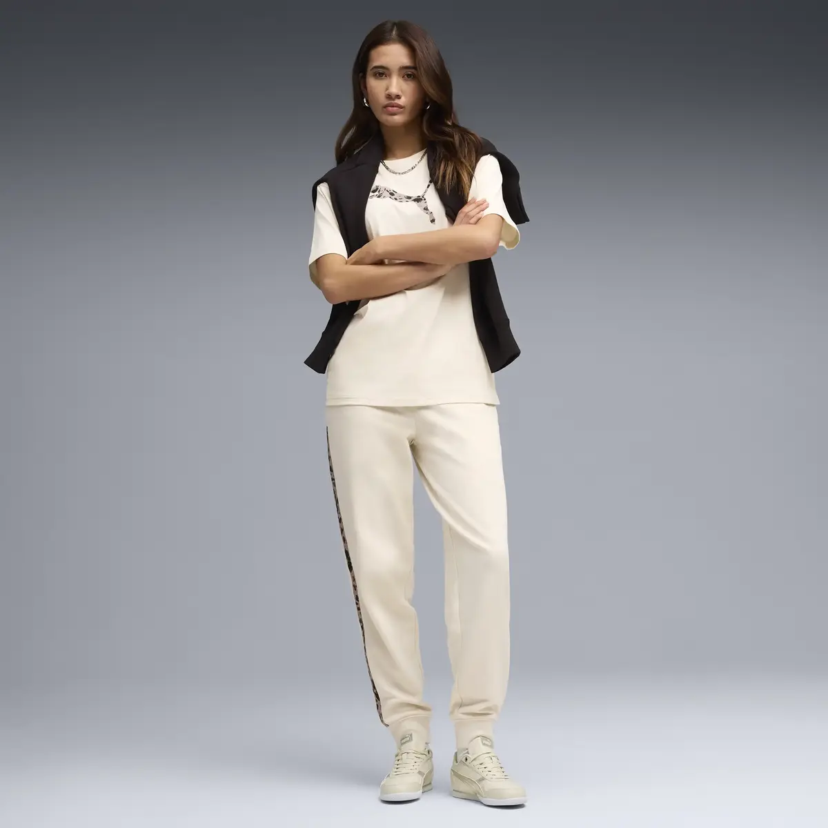 Puma ESS GRAPHIC Animal Pants Krem Kadın Eşofman Altı