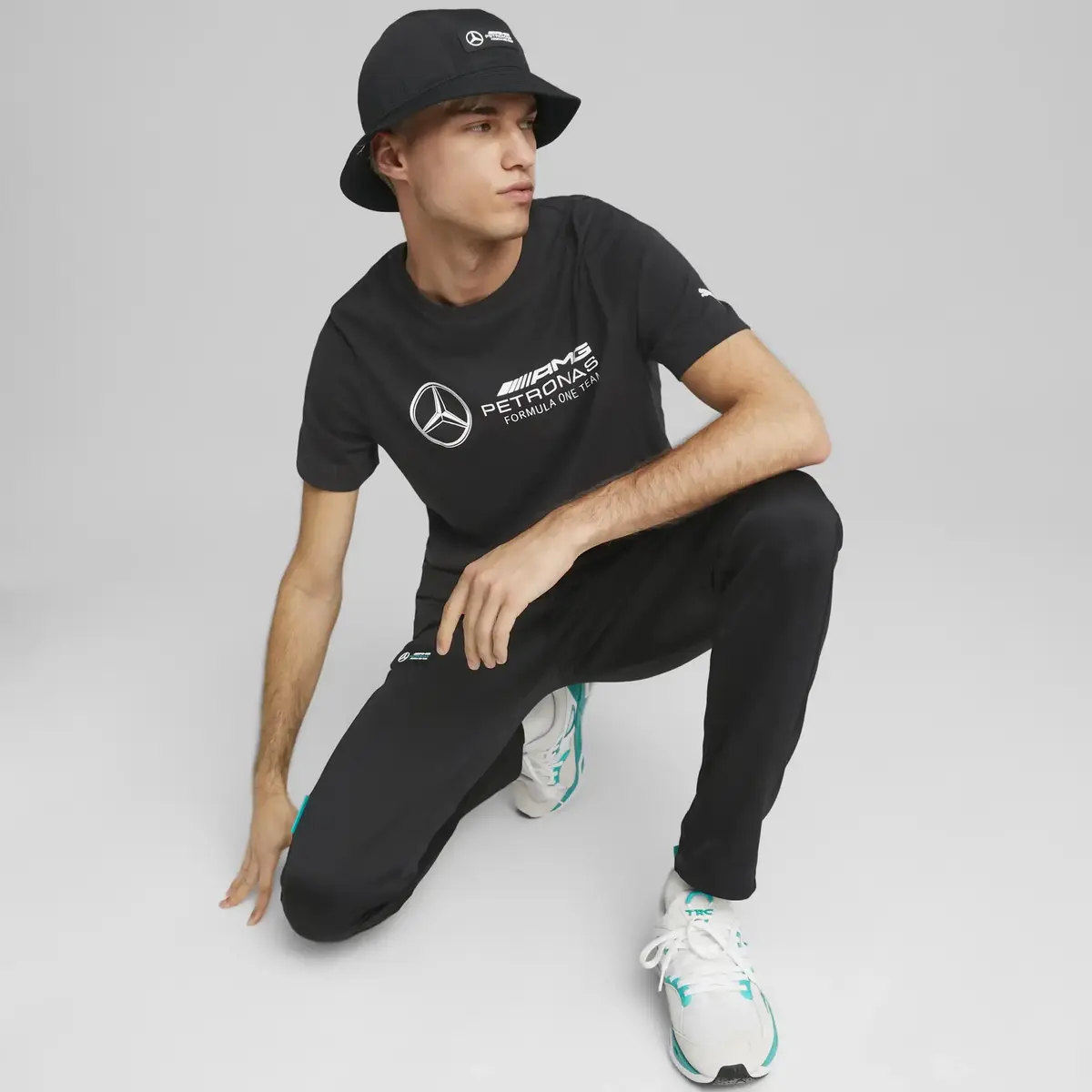 Puma MAPF1 ESS Logo Tee Siyah Erkek/Unisex T-Shirt