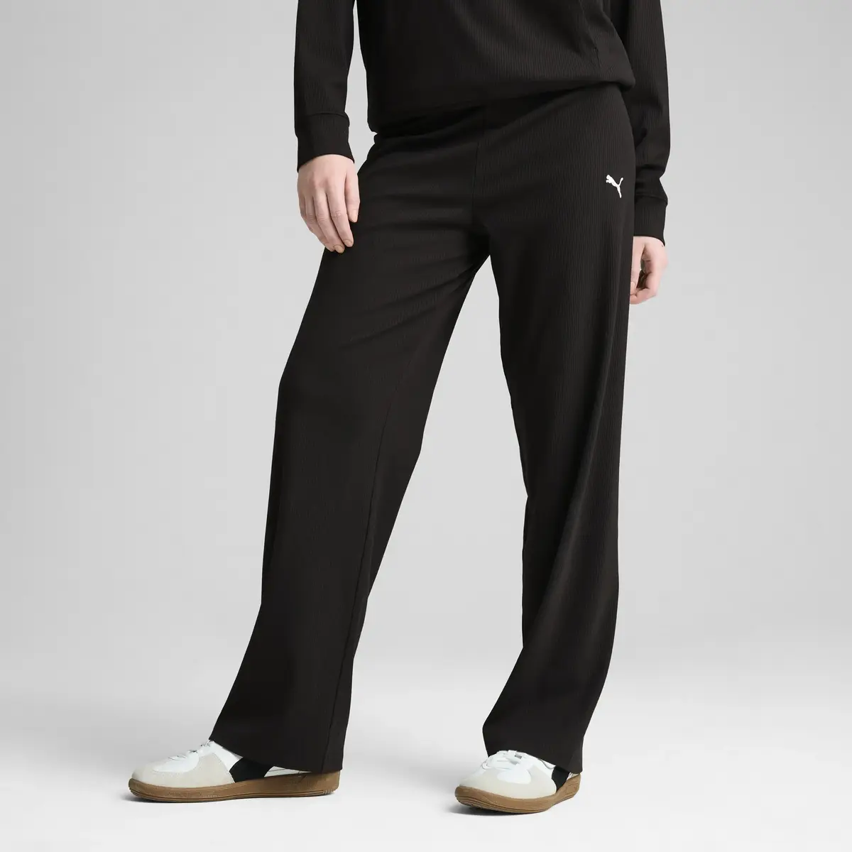 PUMA ESS ELEVATED Pant Siyah Kadın Eşofman Altı