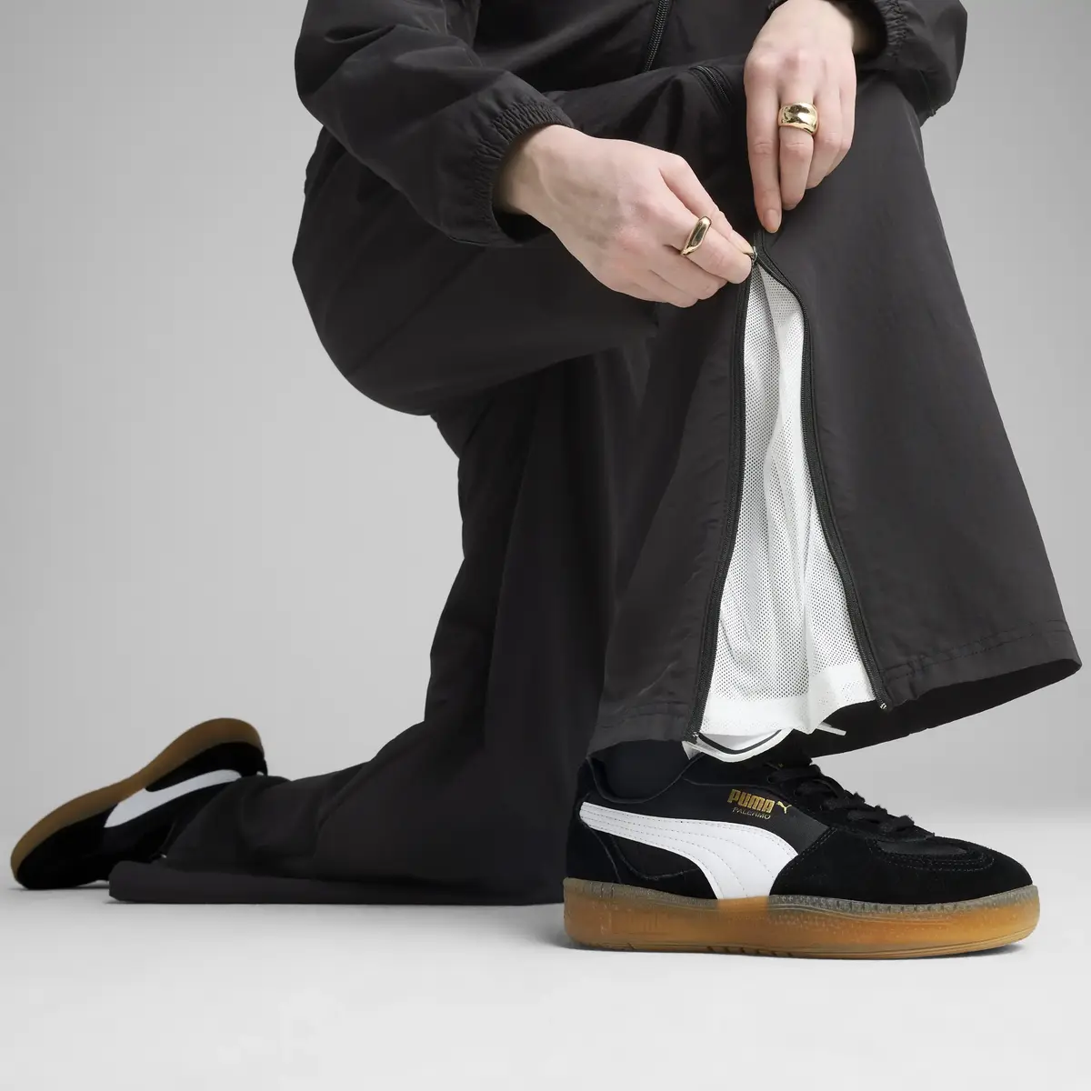 PUMA DARE TO Relaxed Pants Siyah Kadın Eşofman Altı