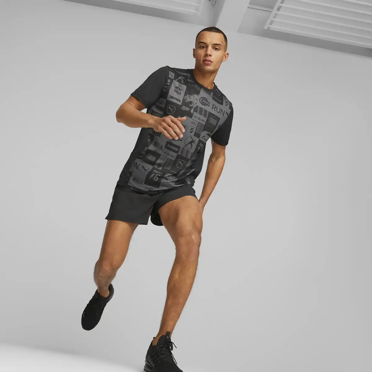 Puma Run Favorite AOP Siyah Erkek T-Shirt