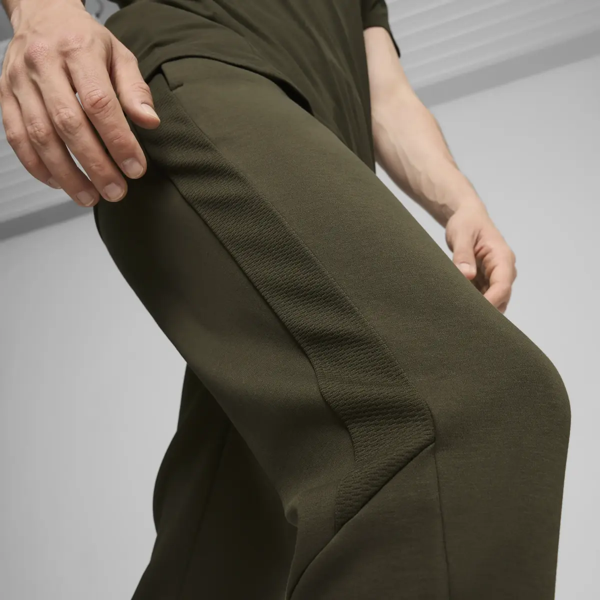 Puma EVOSTRIPE Pants Yeşil Erkek Eşofman Altı