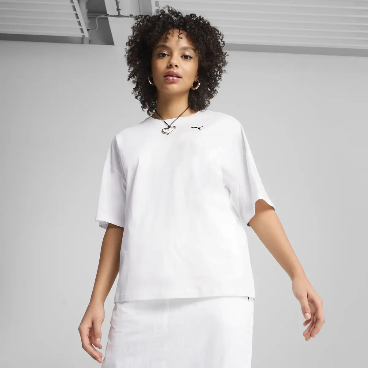 Puma WARDROBE ESS Oversized Tee Beyaz Kadın T-Shirt & Polo