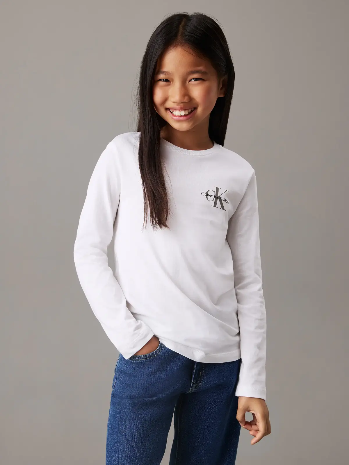 Calvin Klein CHEST MONOLOGO LS Beyaz Çocuk Sweatshirt