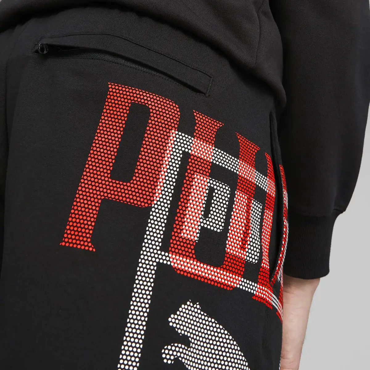 Puma CLASSICS GEN. PUMA Shorts 8" Erkek Siyah Şort