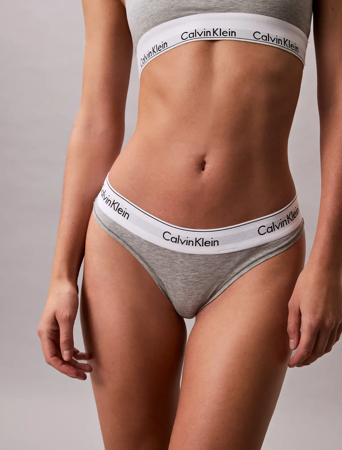 Calvin Klein THONG Gri Tanga