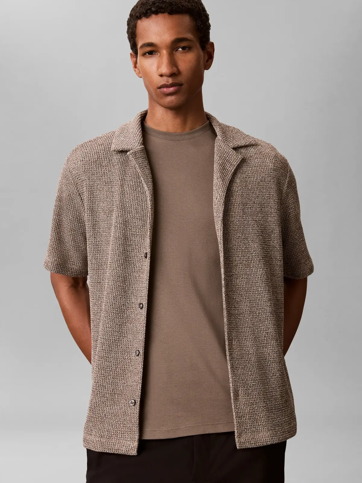 Calvin Klein SS SUPIMA CHEST EMB, PAY Kahverengi Erkek T-Shirt