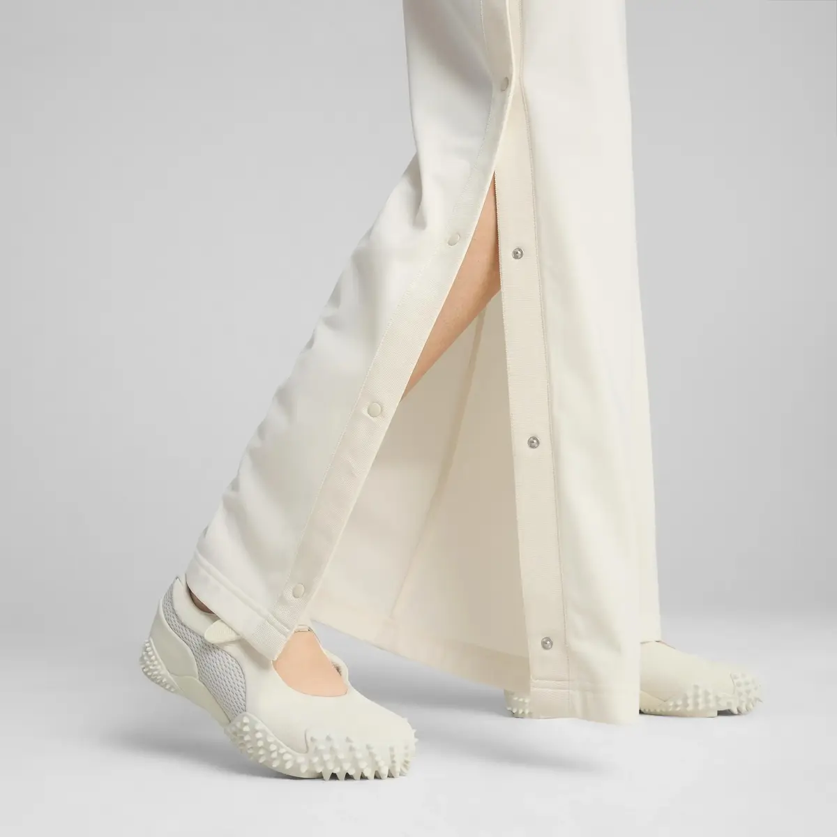 PUMA WARDROBE ESS Low Rise Pants Bej Kadın Eşofman Altı