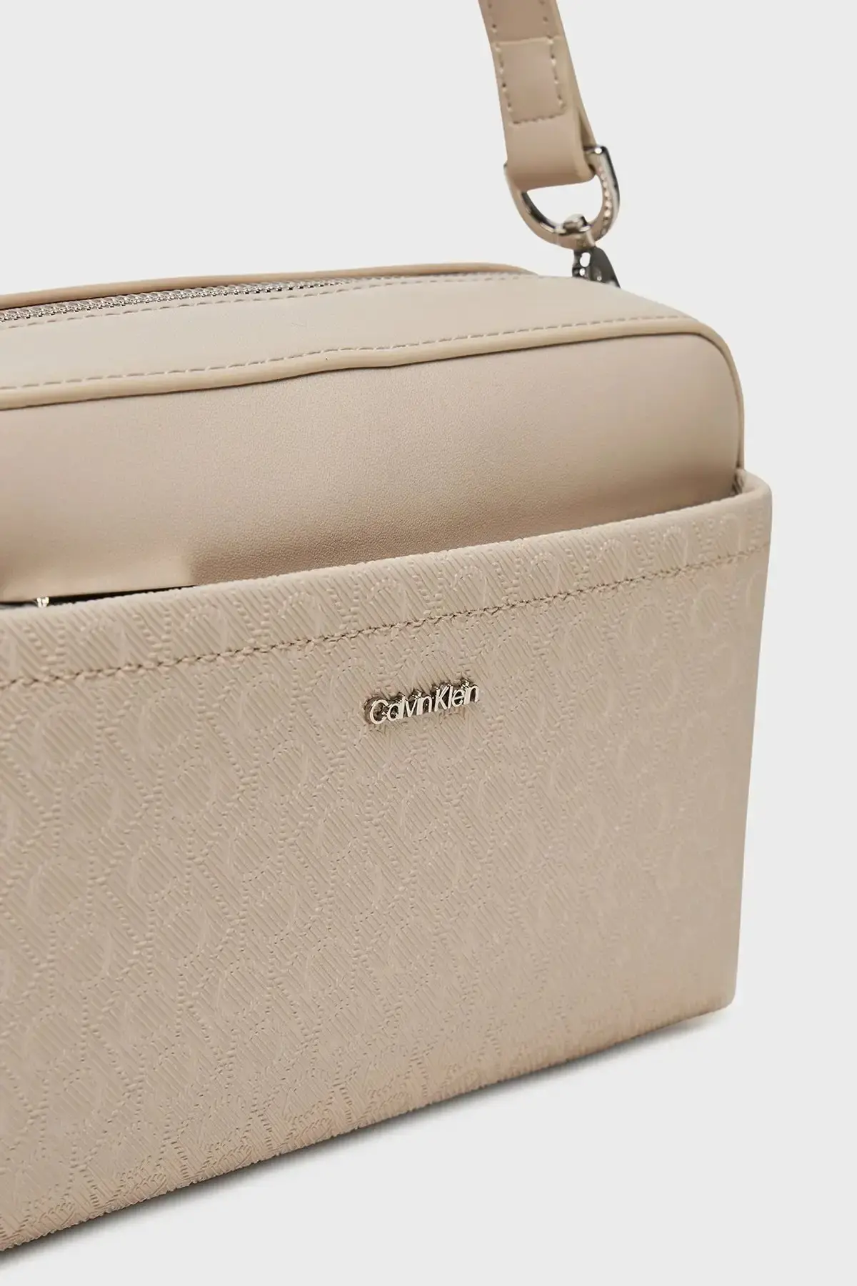 Calvin Klein CK MUST AOP DOUBLE STRAPS CAMERA Mor Kadın El Çantası