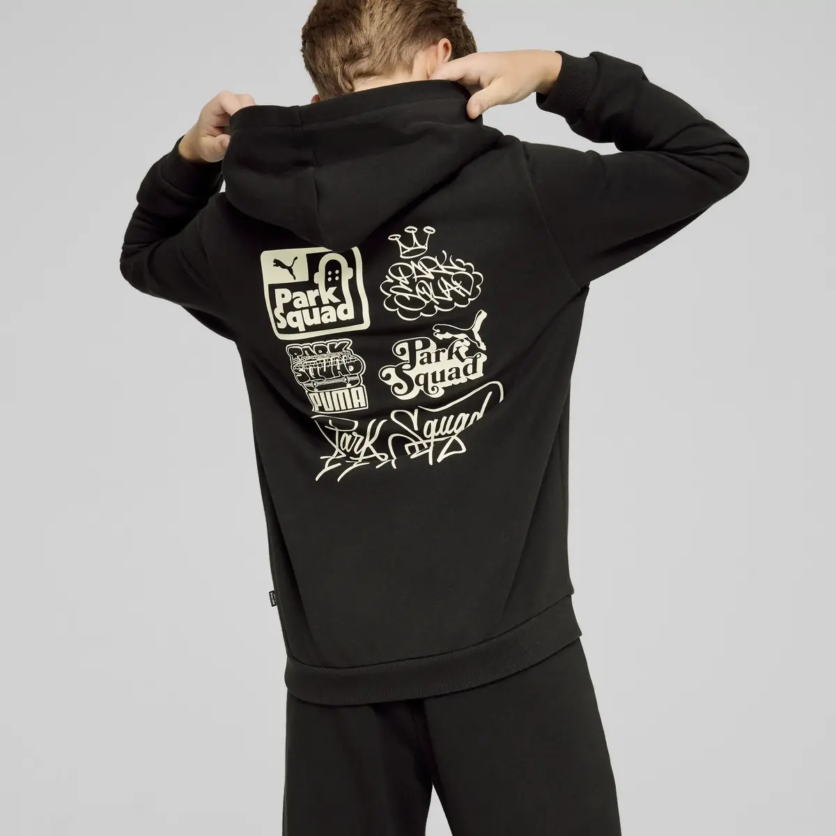 Puma ESS+ MID 90S Hoodie TR Siyah Erkek Sweatshirt