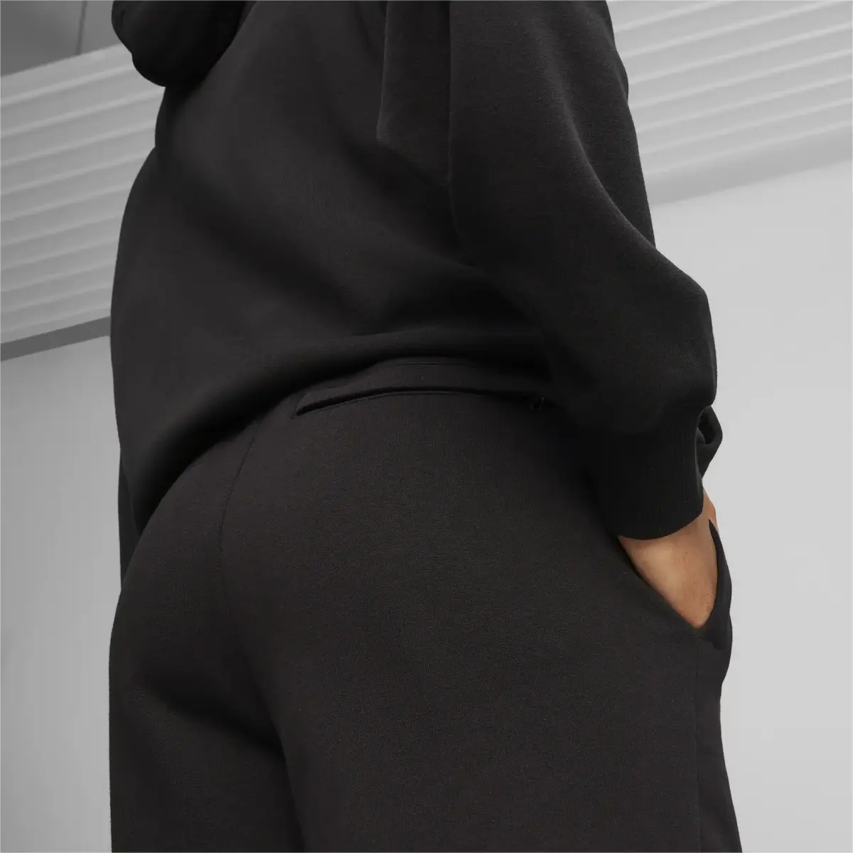 Puma BETTER CLASSICS Relaxed Sweatpant TR Siyah Erkek Eşofman Altı