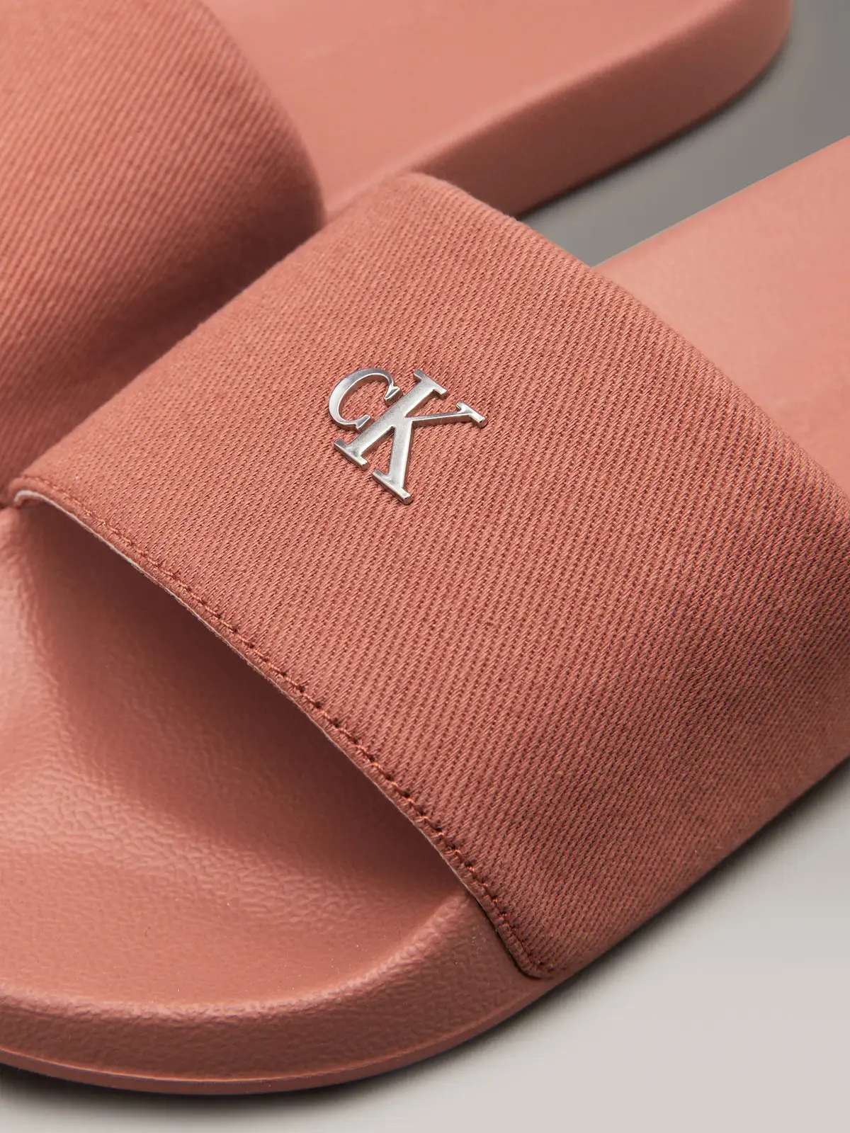 Calvin Klein SLIDE MONOGRAM HARDW, GAM Pembe Kadın Terlik