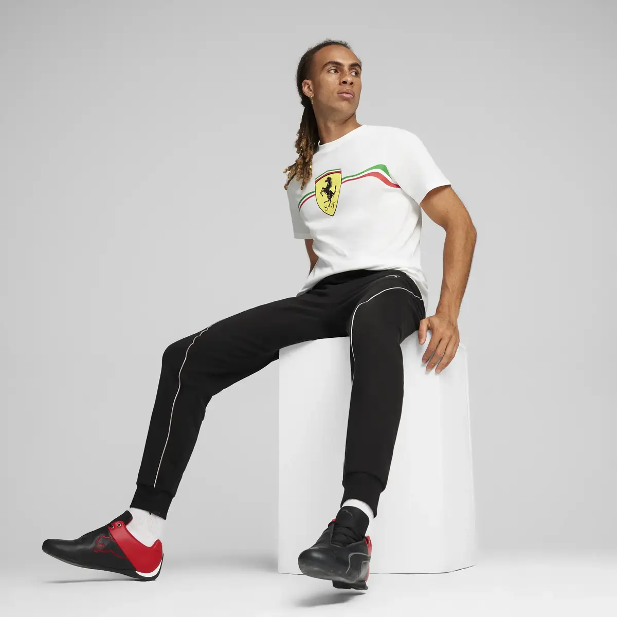 Puma Ferrari Race Big Shld Hrtg Beyaz Erkek T-Shirt