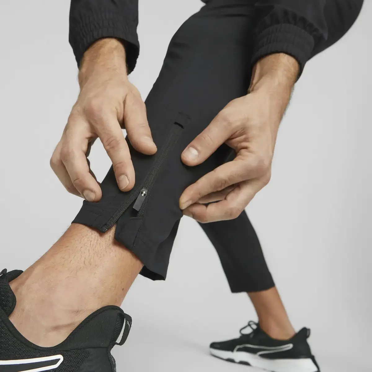 Puma Fit Woven Jogger Siyah Erkek/Unisex Spor / Performans Eşofman Altı