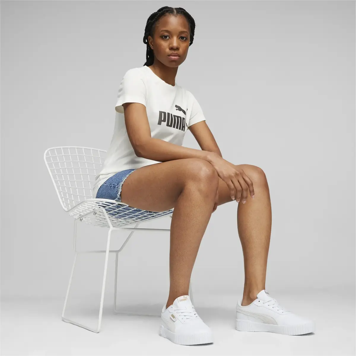 Puma ESS+ Metallic Logo Tee Beyaz Kadın T-Shirt