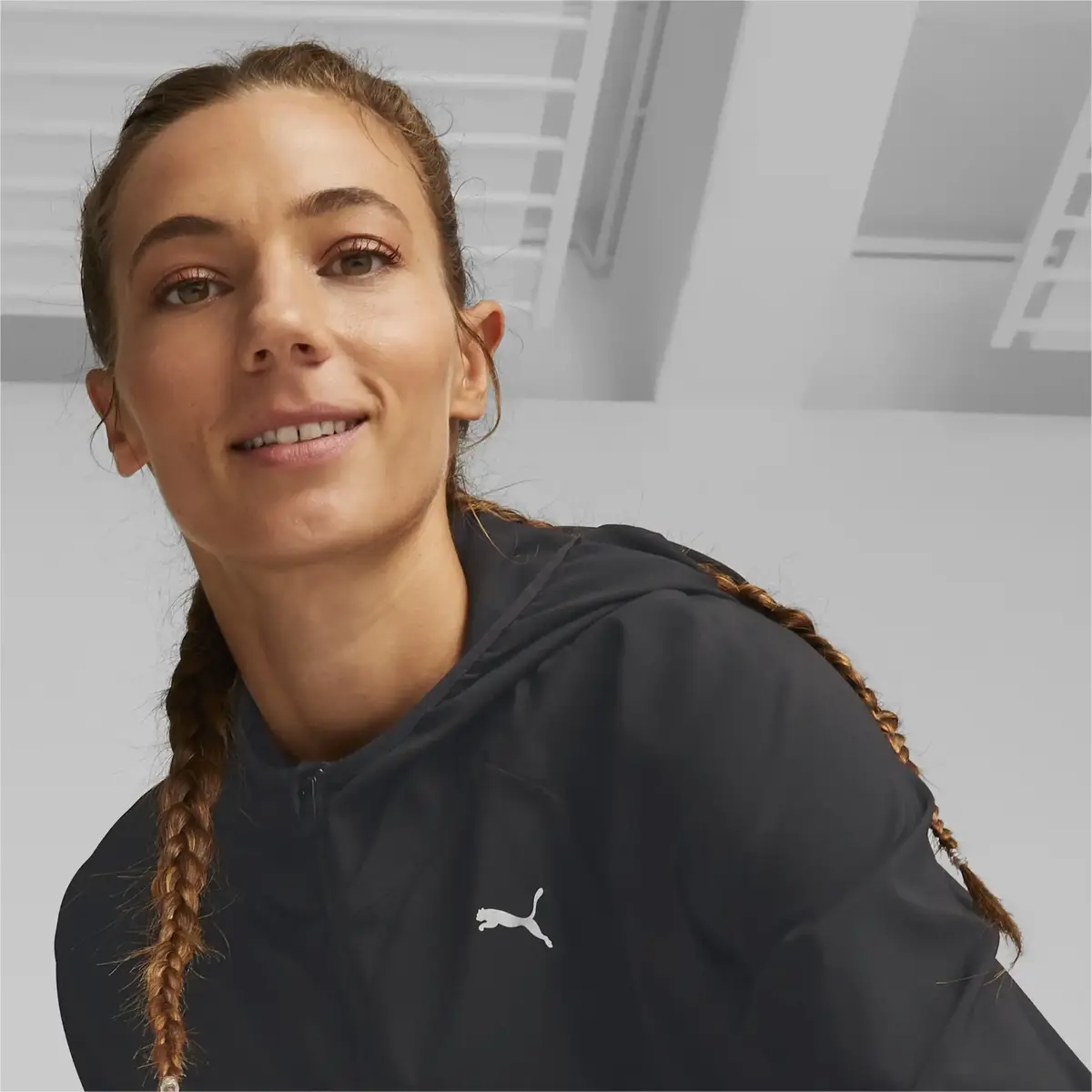 Puma RUN LIGHTWEIGHT JACKET W Siyah Kadın Ceket
