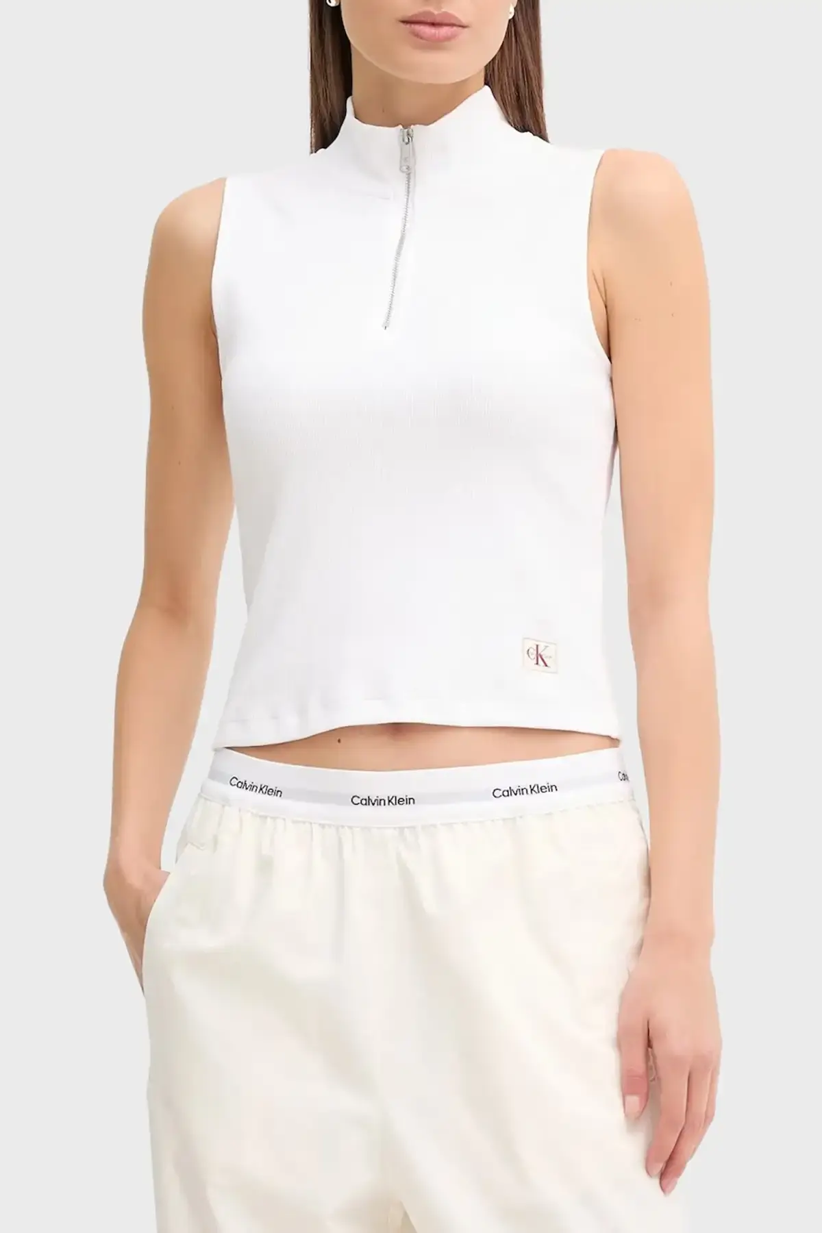Calvin Klein A- WOVEN LABEL SL QZ TOP Beyaz Kadın Tişört Calvin Klein A- WOVEN LABEL SL QZ TOP Beyaz Kadın Tişört
