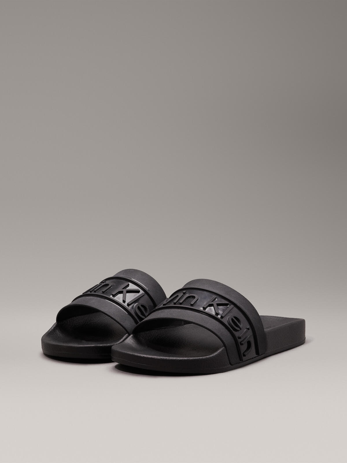 Calvin Klein SLIDE TPU SAFFIANO Kadın Siyah Terlik