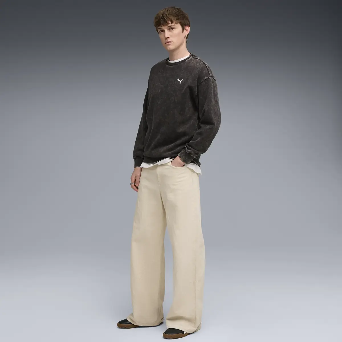 Puma ESS ELEVATED Wash Crew Siyah Erkek Sweatshirt