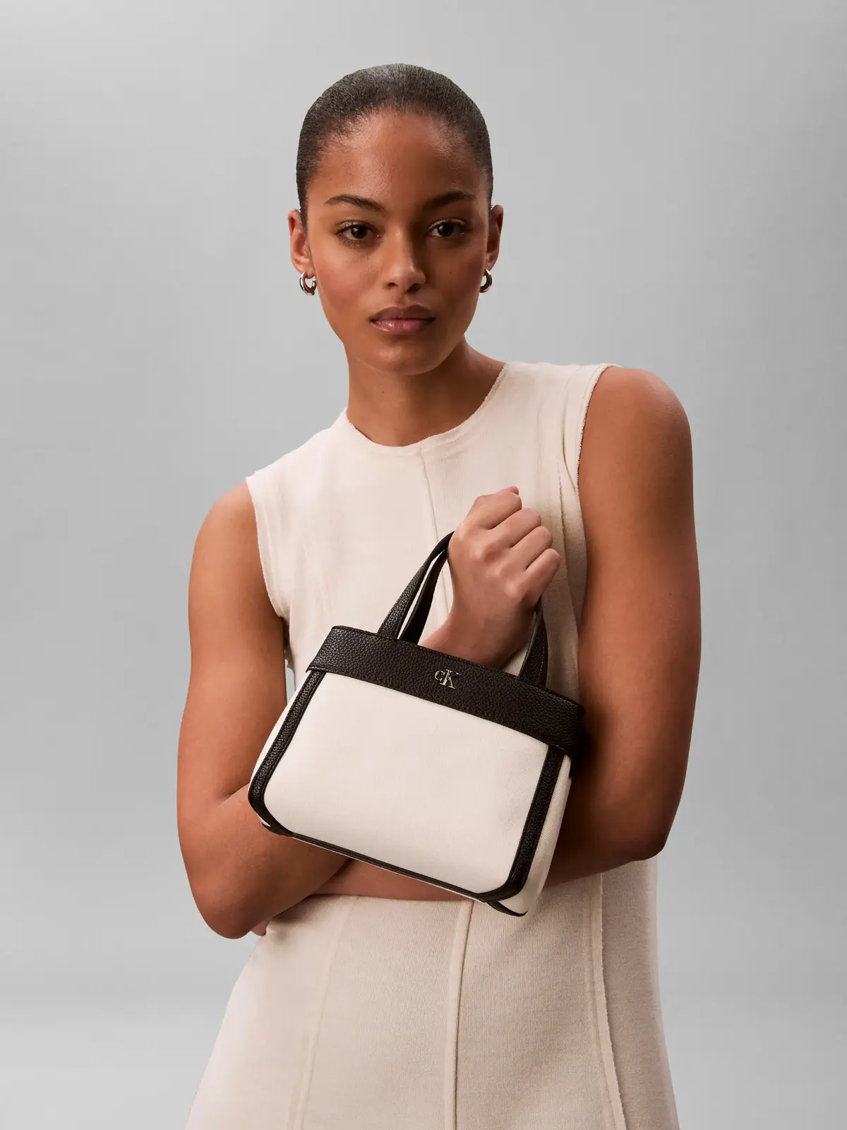 Calvin Klein CK CANVAS MINI TOTE Siyah Küçük Boy Tote Çanta