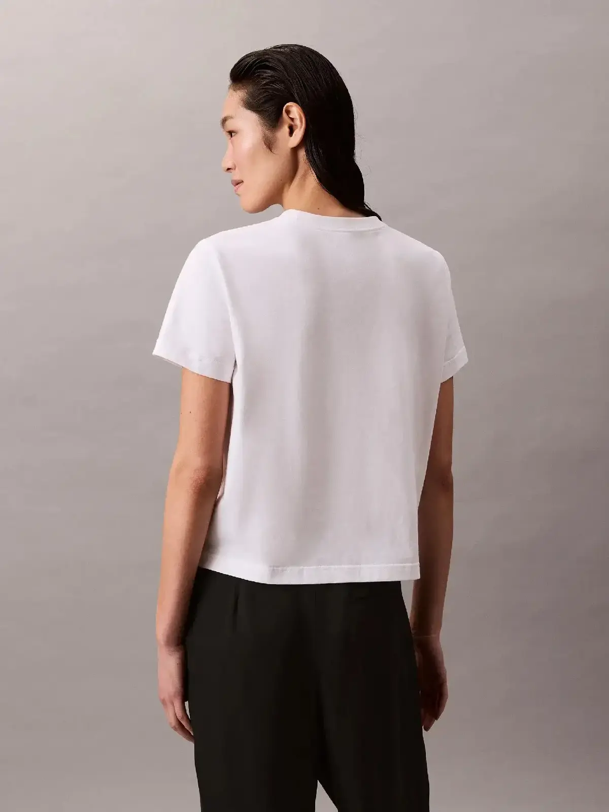 Calvin Klein SS ARCHIVE LOGO JERSEY CLASSIC C Beyaz Kadın Tişört Calvin Klein SS ARCHIVE LOGO JERSEY CLASSIC C Beyaz Kadın Tişört