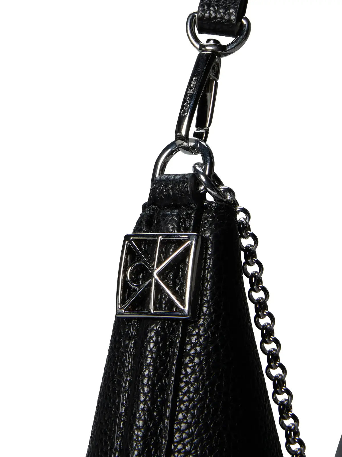 Calvin Klein EMBLEM HW PEBBLE SHO Siyah Kadın Omuz Çantası