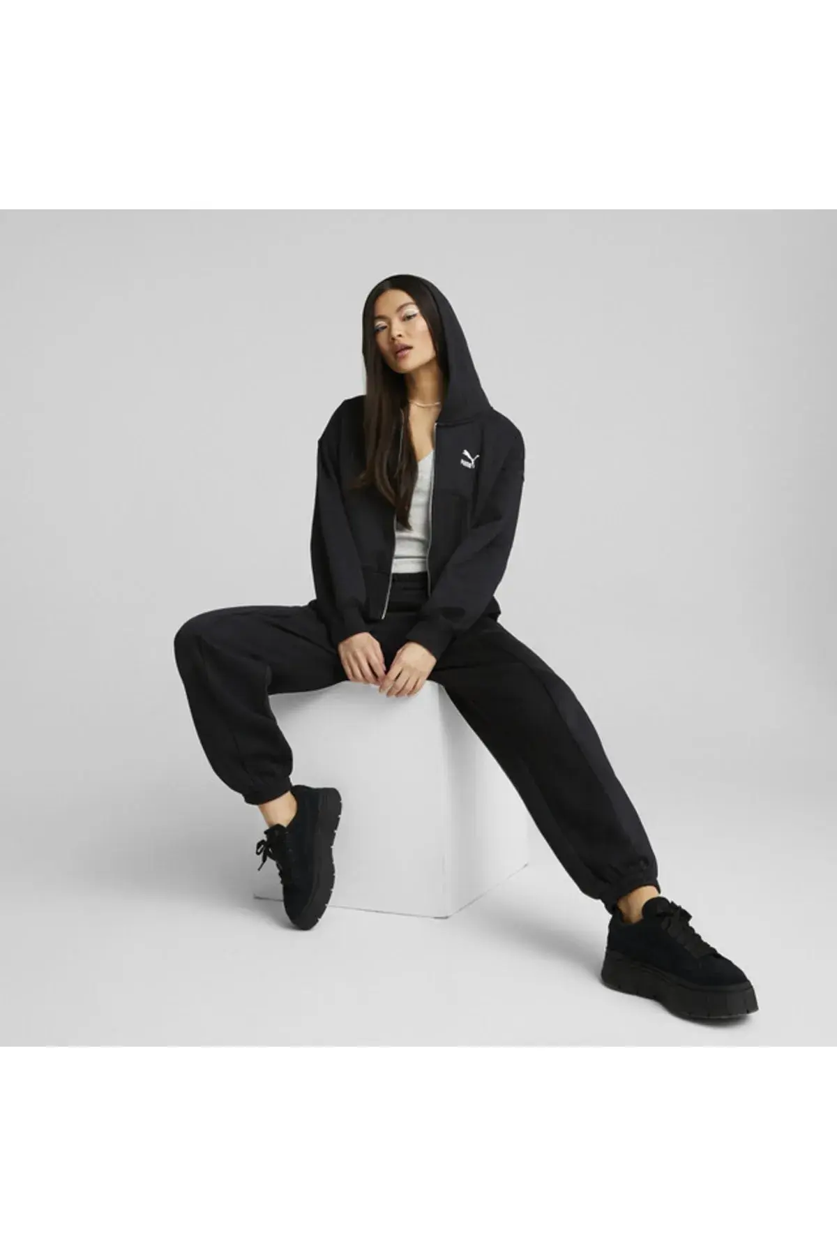 Puma Classics Oversized Full-Zip Siyah Kadın Fermuarlı Sweatshirt