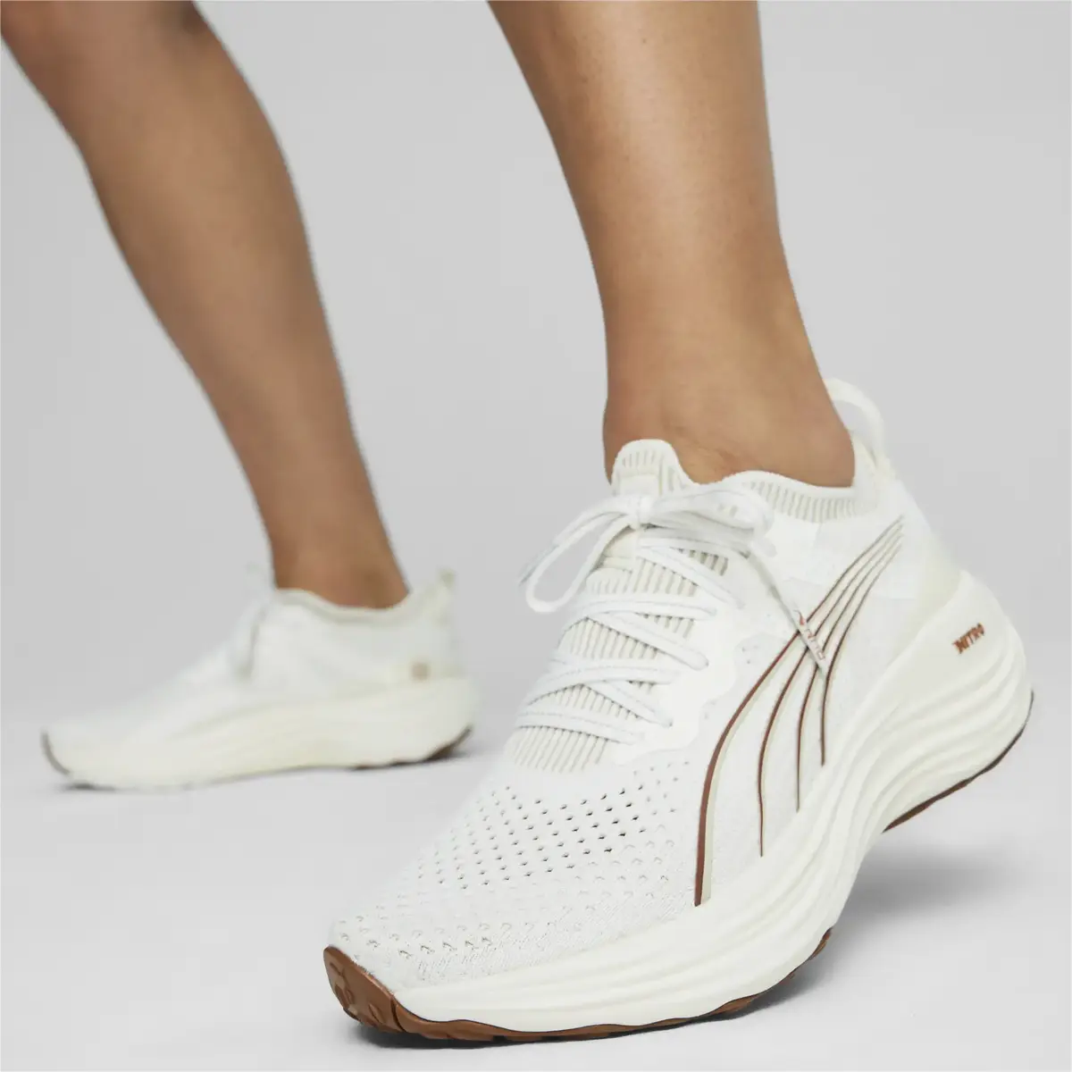 Puma ForeverRun Nitro Knit Wns Bej Kadın Yürüyüş ve Koşu Ayakkabısı