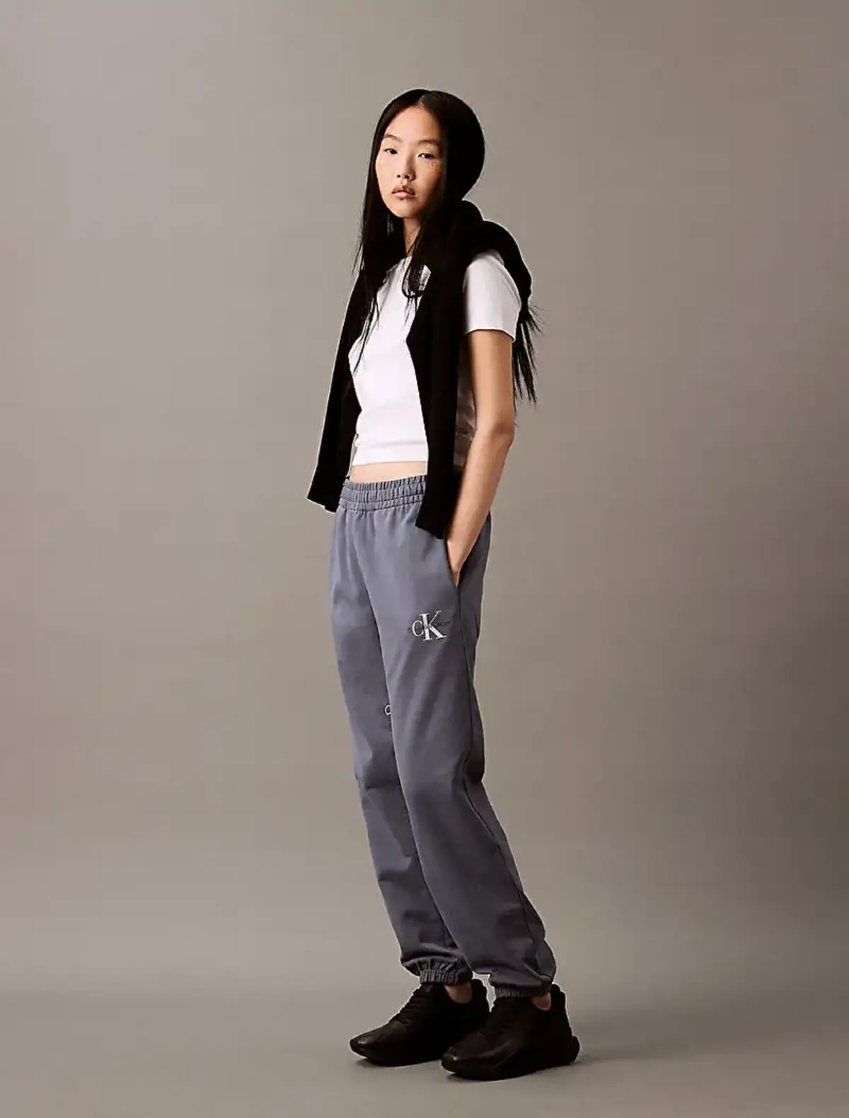 Calvin Klein Gri Kadın Eşofman Altı & Pantolon Calvin Klein Gri Kadın Eşofman Altı & Pantolon