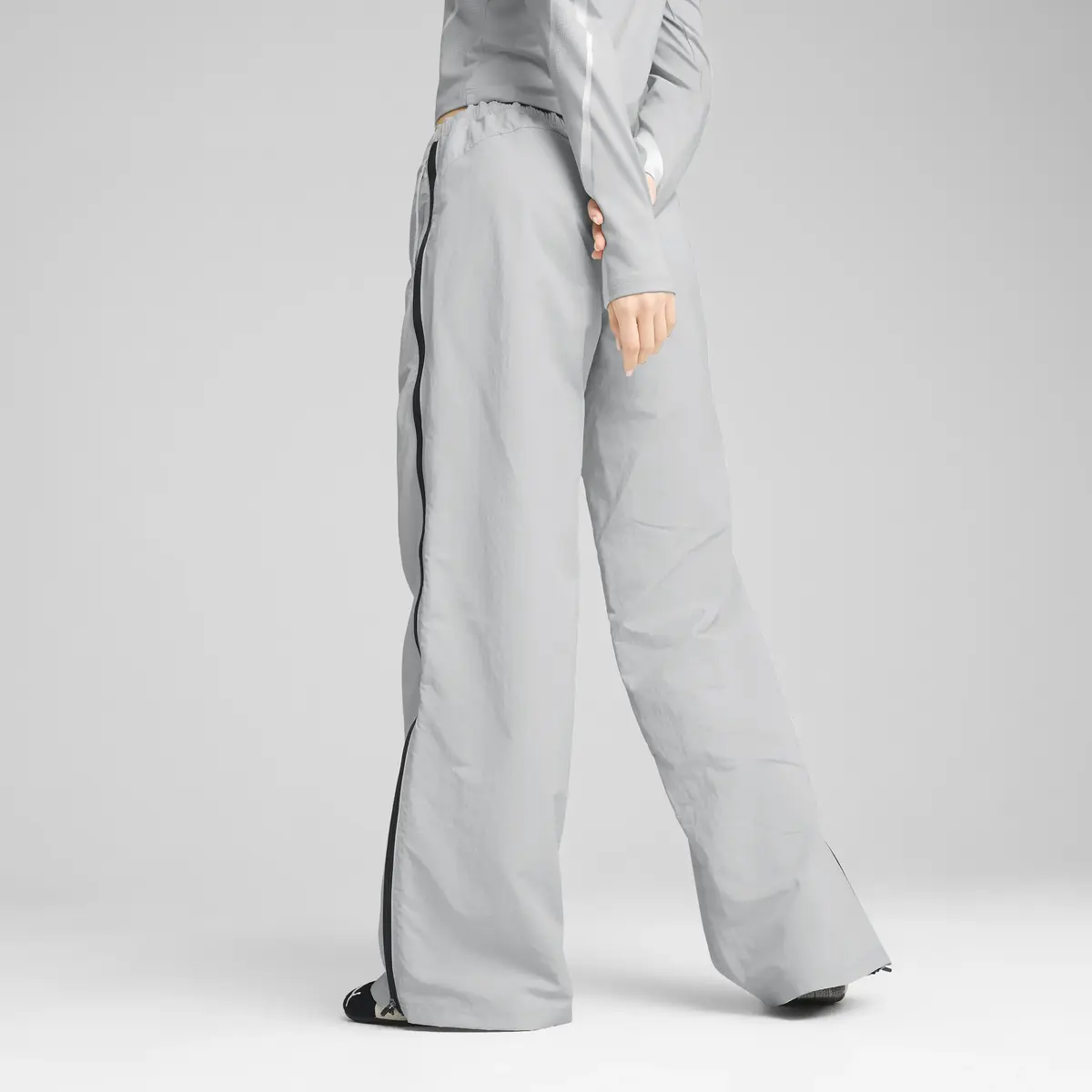 PUMA DARE TO Relaxed Pants Gri Kadın Eşofman Altı