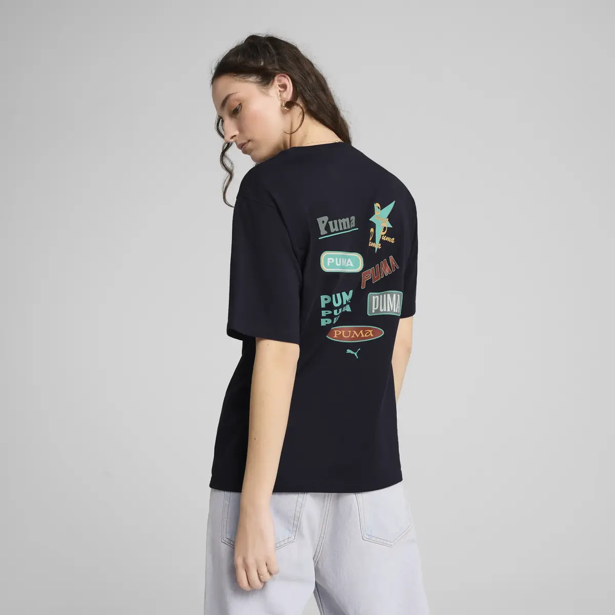 PUMA WARDROBE ESS Graphic Tee Lacivert Kadın T-Shirt
