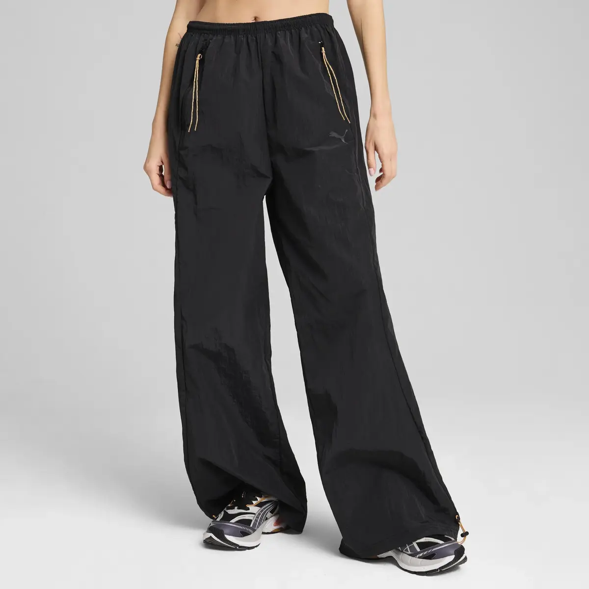 Puma DARE TO Parachute Pants Siyah Kadın Eşofman Altı