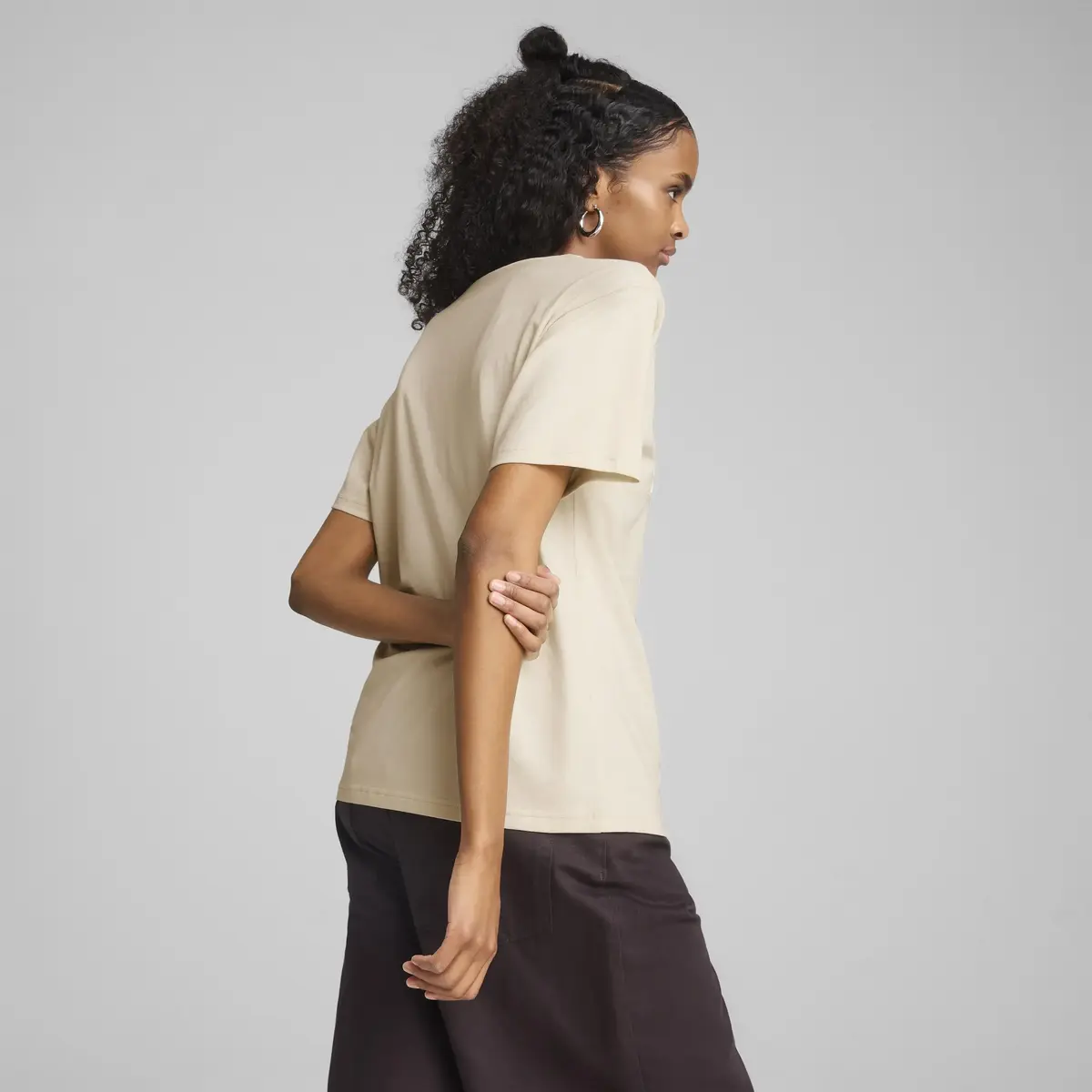 PUMA CLASS Relaxed Tee Bej Kadın T-Shirt