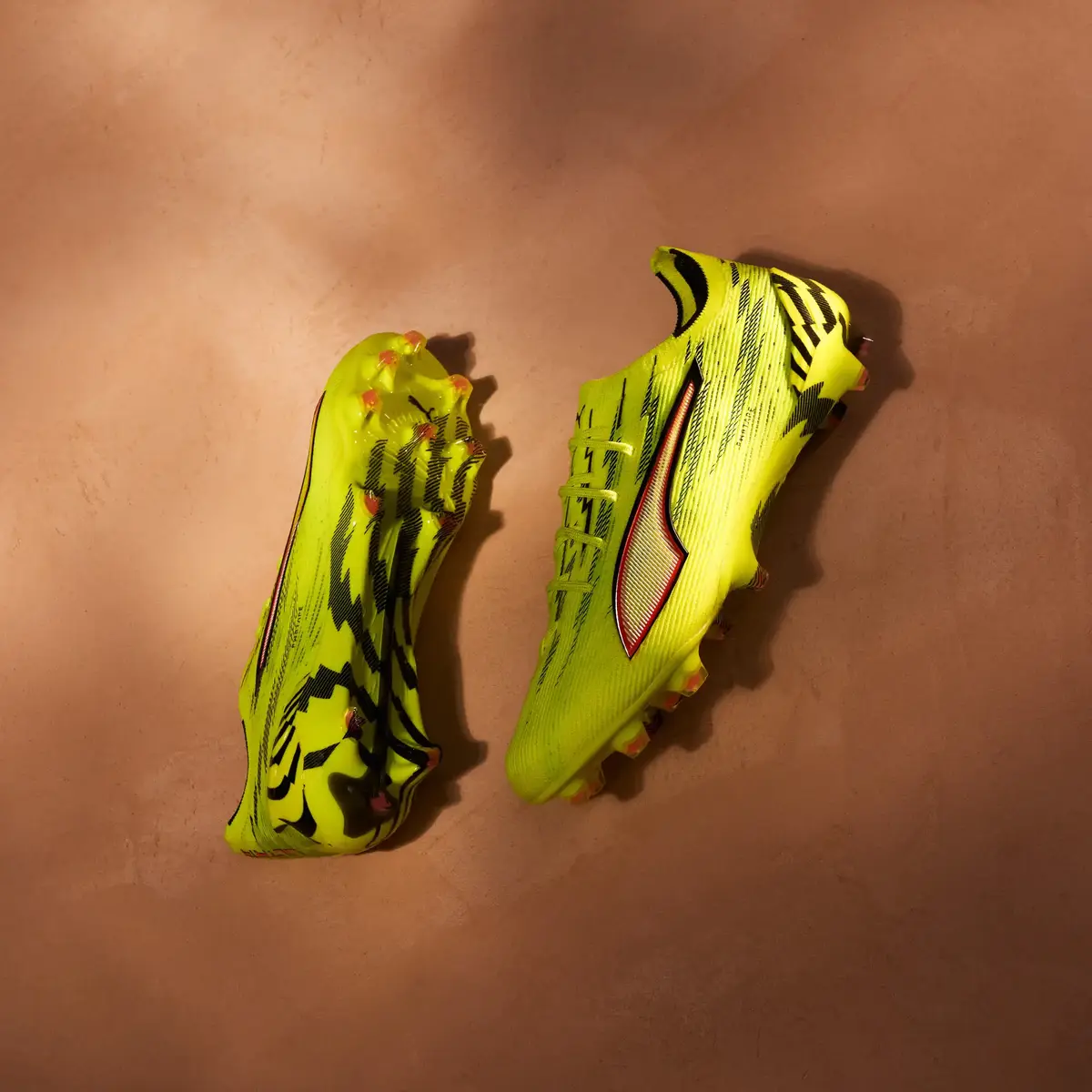 PUMA ULTRA 6 ULTIMATE FG Sarı Erkek Krampon
