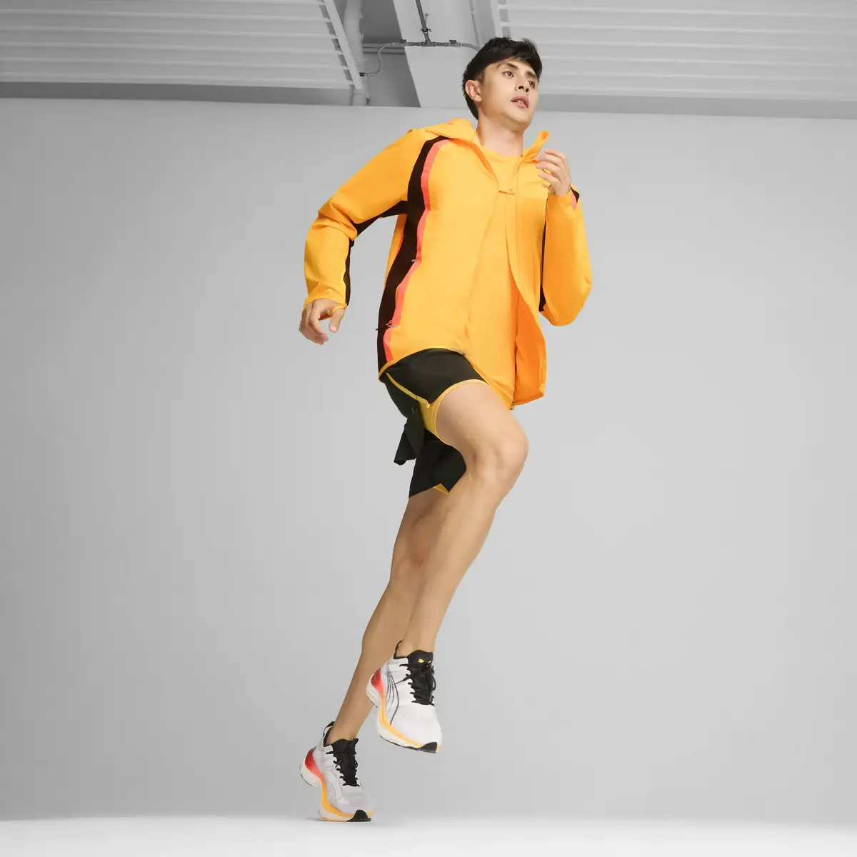 Puma RUN ULTWVE RAINCELL JACKET M Turuncu Erkek Ceket