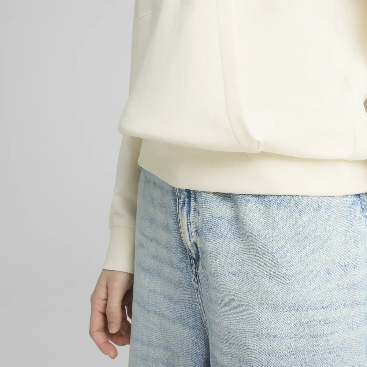 Puma ESS ELEVATED Comfort Hoodie Krem Kadın Kapüşonlu Sweatshirt