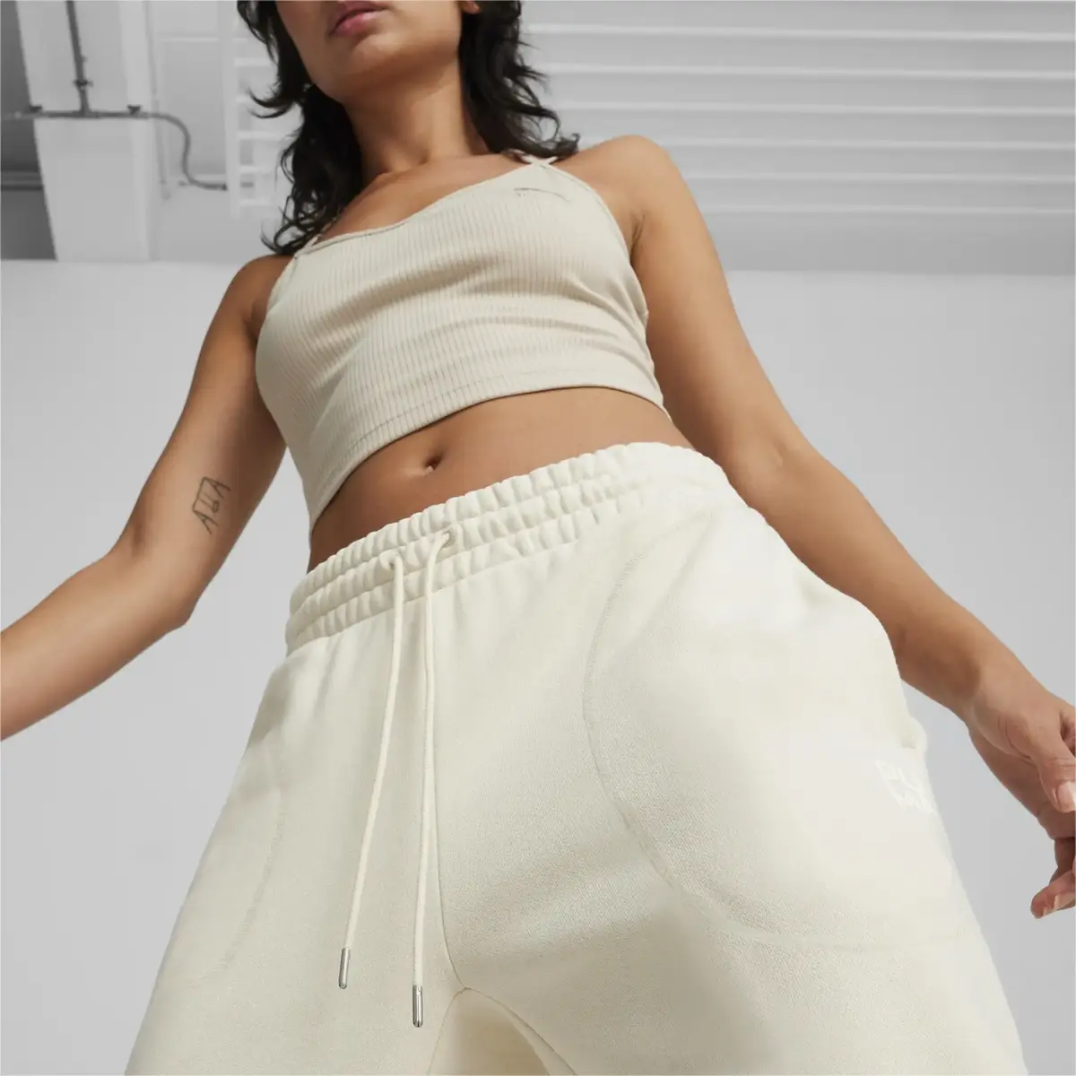 Puma INFUSE Relaxed Sweatpants TR Bej Kadın Eşofman Altı