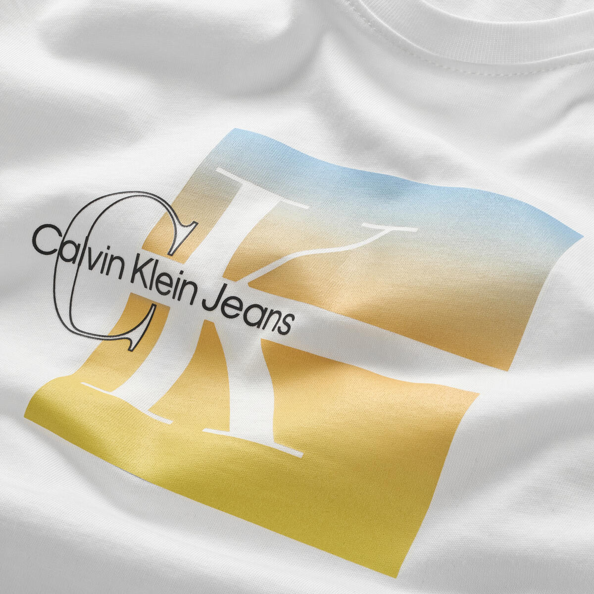 Calvin Klein SUMMER GRADIENT GRAP Kadın Beyaz T-Shirt