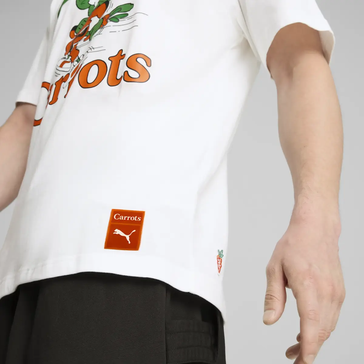 Puma X CARROTS Graphic Tee Beyaz Erkek T-Shirt
