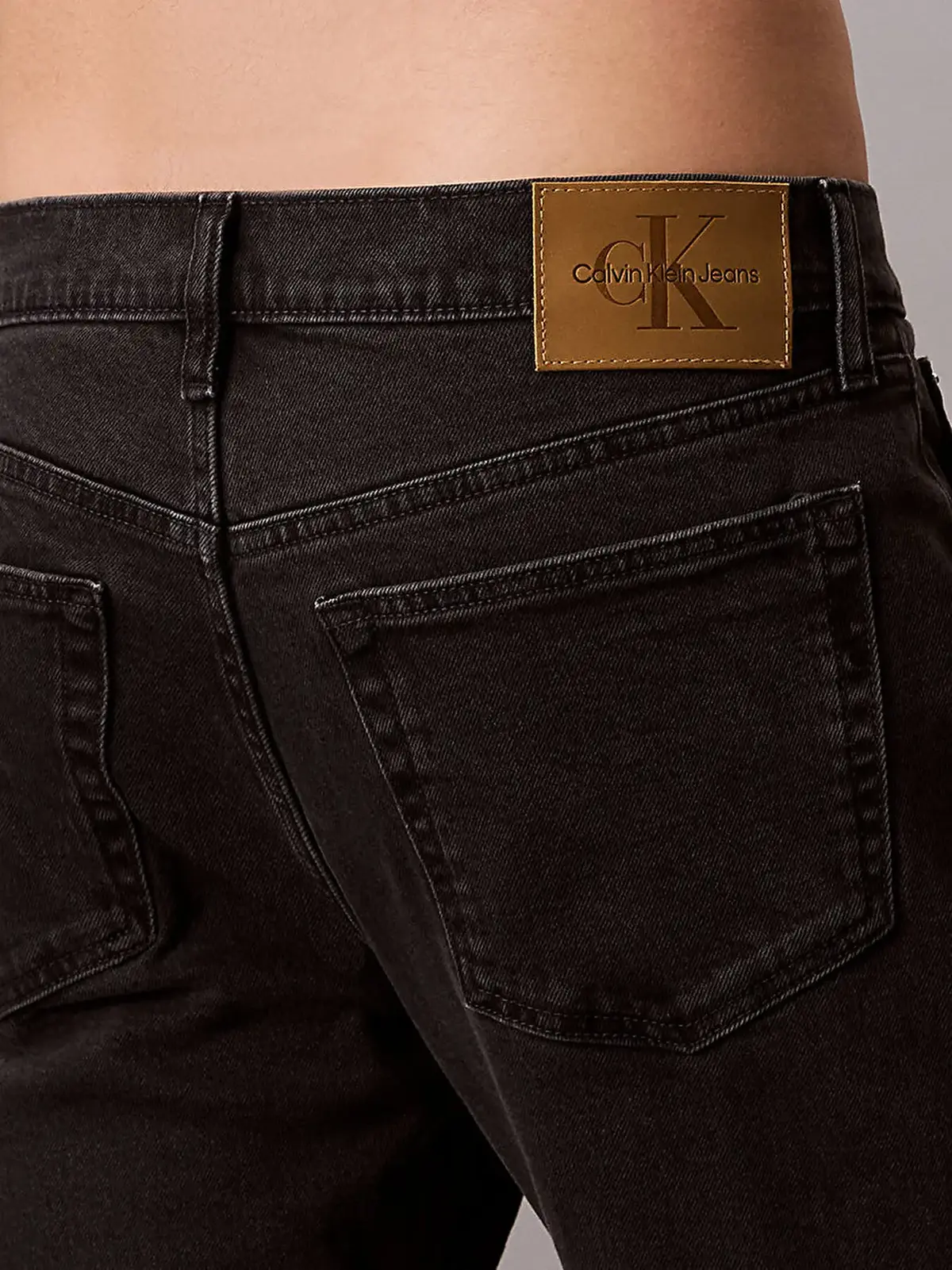 Calvin Klein SLIM TAPER BLACK OIL SLICK JEAN Siyah Erkek Jeans Calvin Klein SLIM TAPER BLACK OIL SLICK JEAN Siyah Erkek Jeans