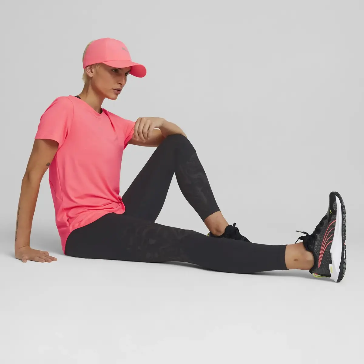 Puma Run Cloudspun Tee Pembe Kadın Performans / Koşu Koşu Ve Performans T-Shirt
