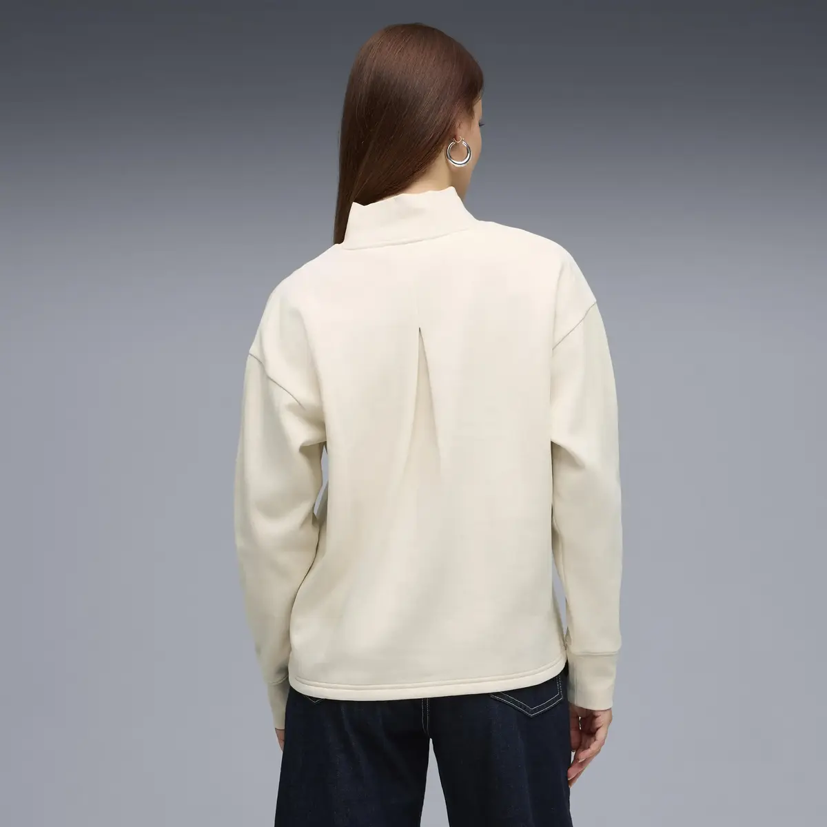 Puma HER Relaxed Crew FL Krem Kadın Sweatshirt