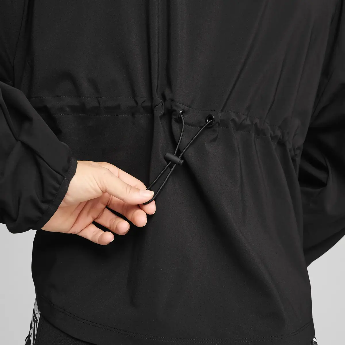 PUMA TROPICAL AOP WOVEN JACKET Siyah Kadın Ceket