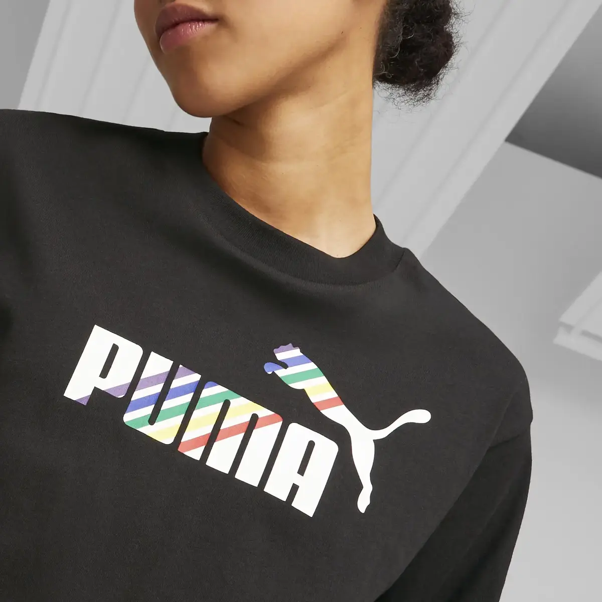 Puma Ess+ Love Is Love Relaxed Tee Siyah Kadın T-shirt