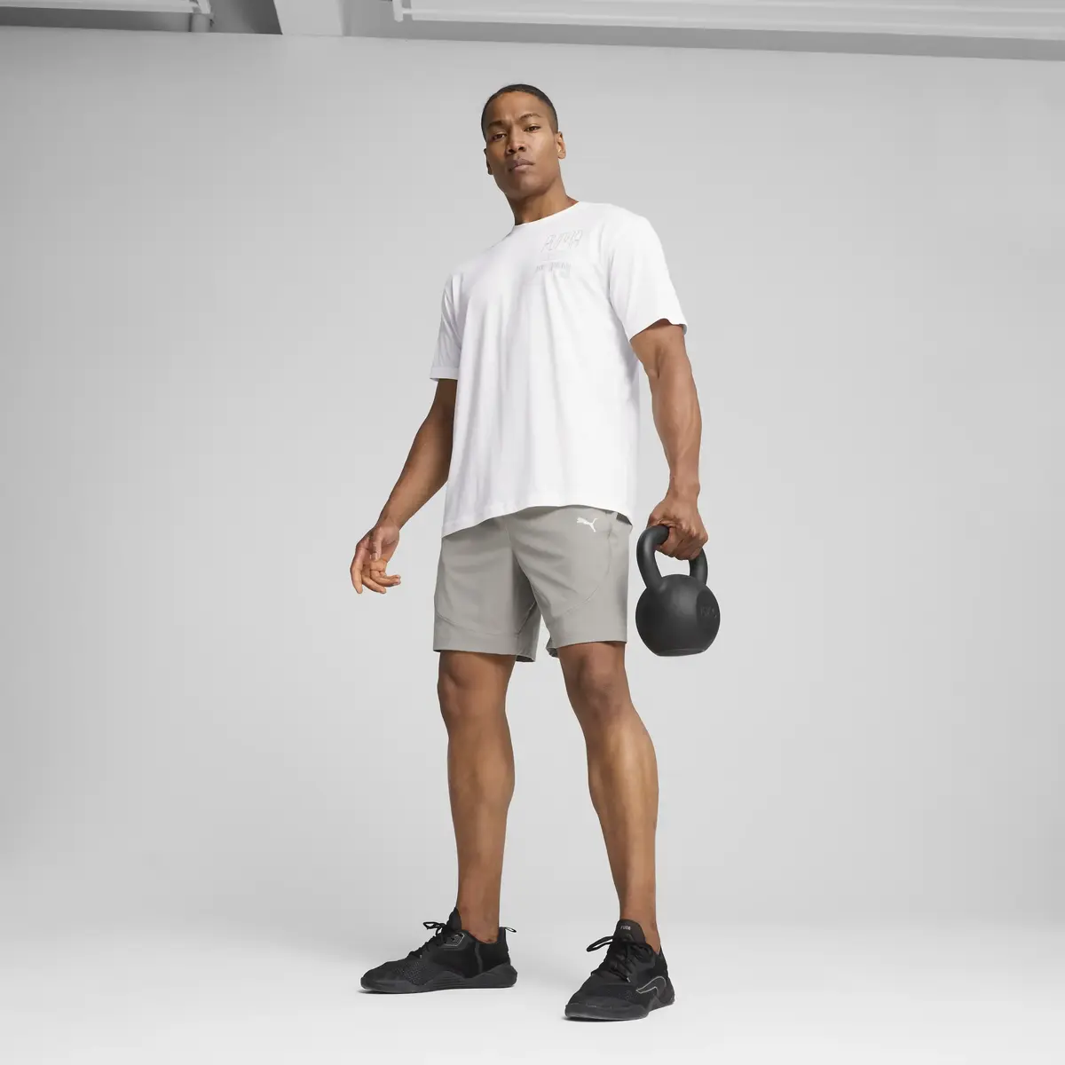 Puma M GRAPHICS TRAIN RELAXED TEE Beyaz Erkek T-Shirt