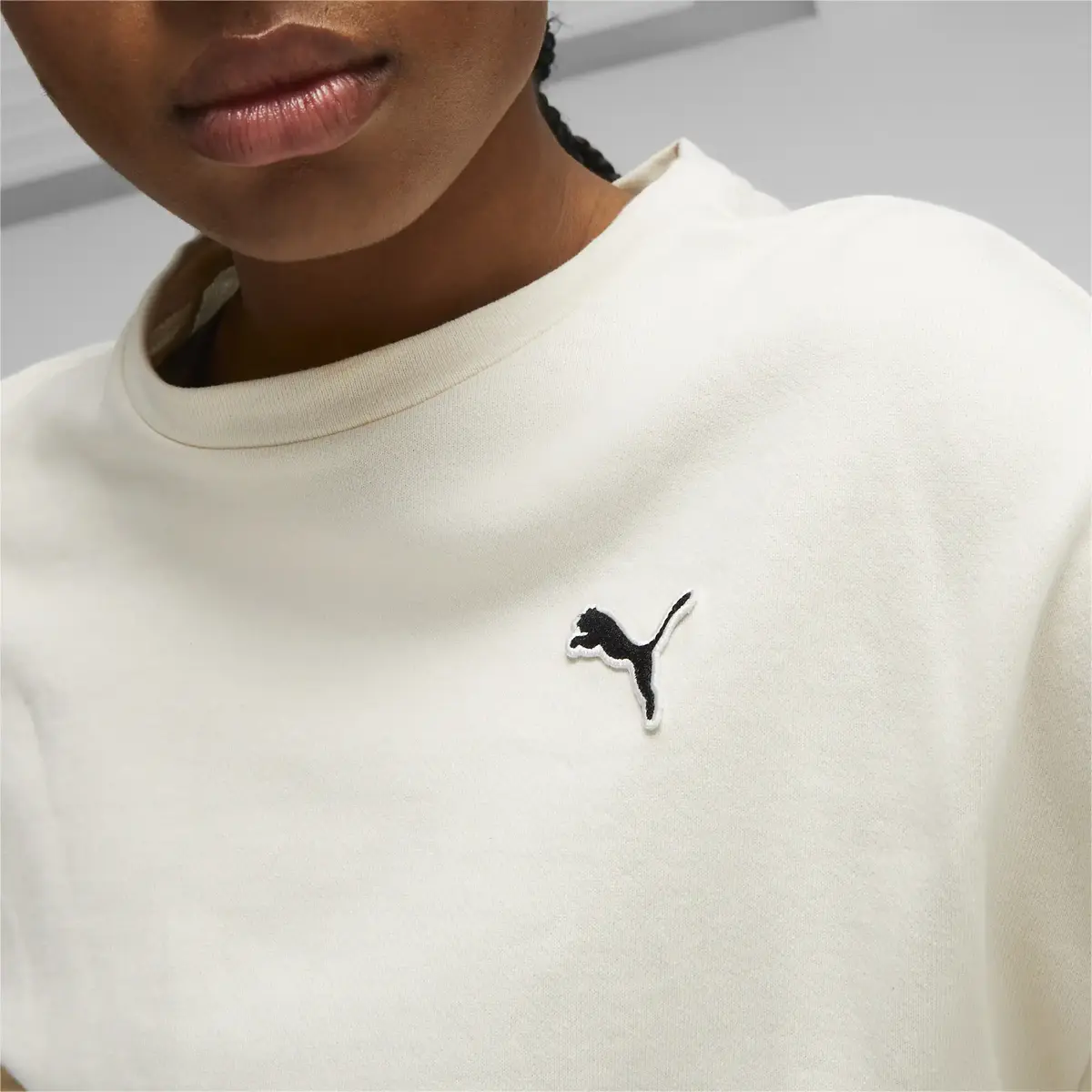 Puma BETTER ESSENTIALS Crew Bej Kadın Sweatshirt