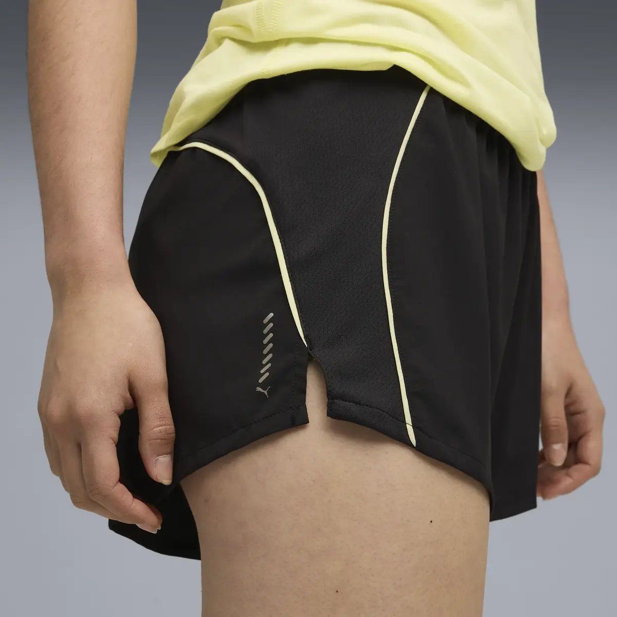 Puma RUN VELOCITY 3 SHORT W Siyah Kadın Şort